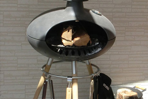 森の中の風と光を感じるカフェテラス5