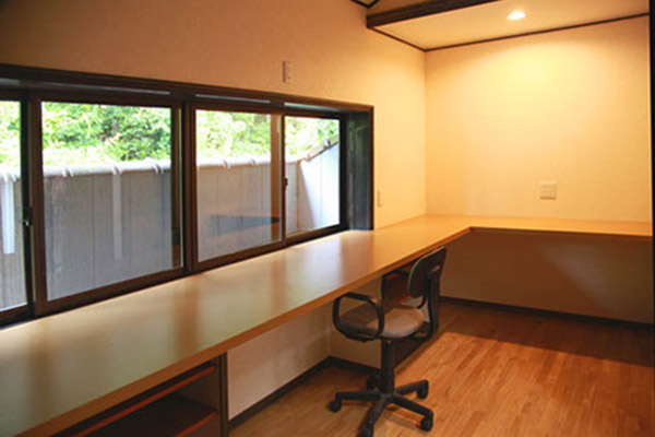 硝子の屋根瓦の家3